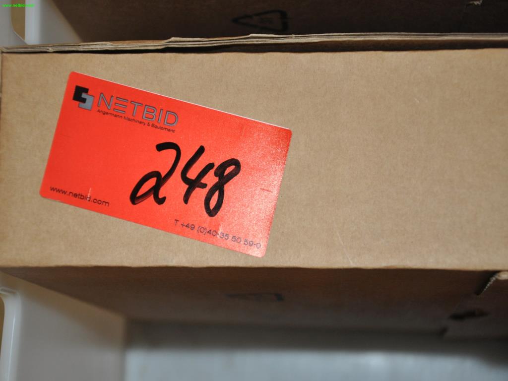 Maschinen, Werkzeuge, Handelsware / Werkstattausrüstung aus dem Umfeld<br> KFZ-Handwerk / Reifendienst-14